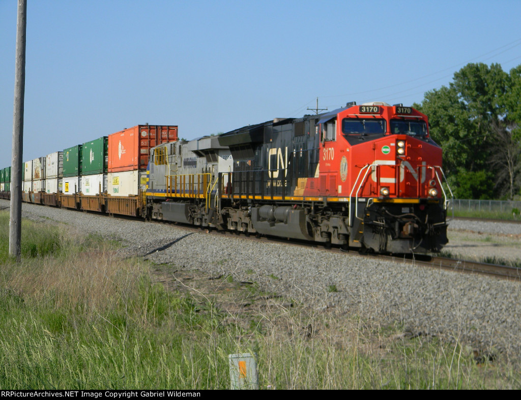 CN 3170 & CN 2774 